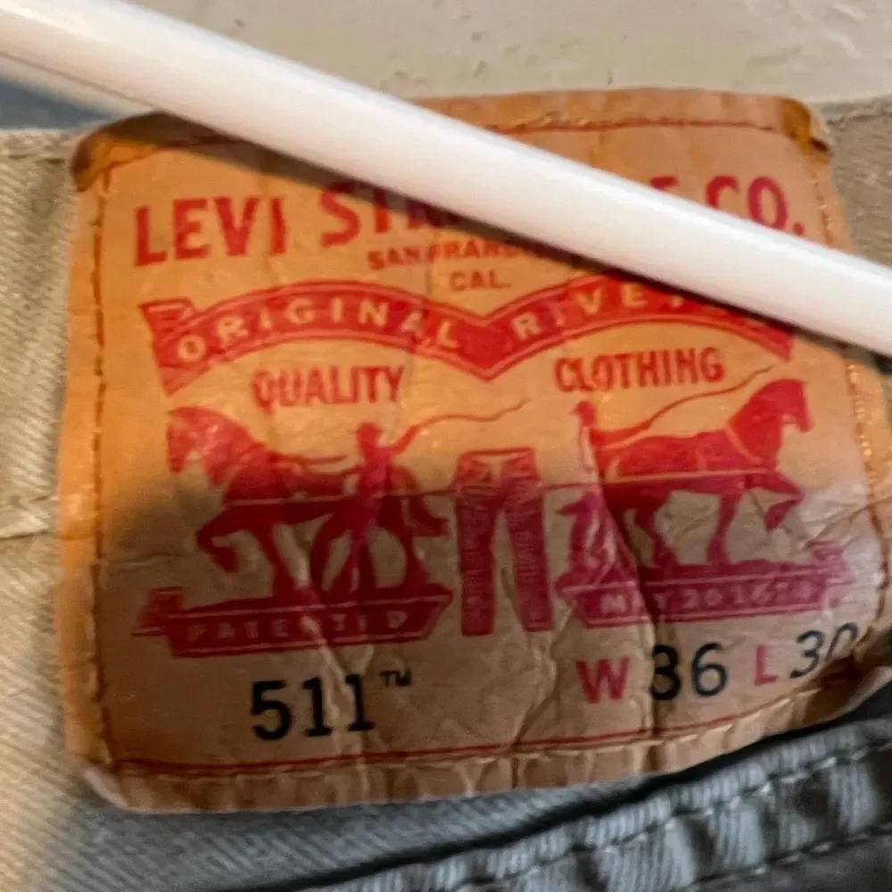 Y2K Classic Levi's 511 Tan Chinos Pants Straight Leg Tapered Retro Premium 36X30 - Picture 7 of 9